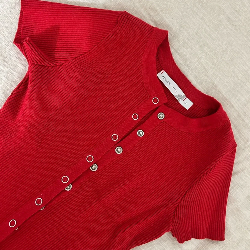 Red Ribbed Button-Down Shirt - Picture 2 of 2